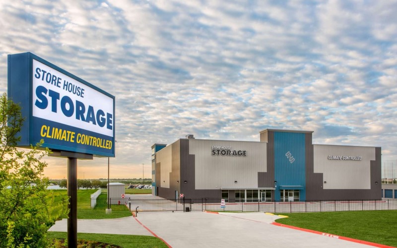 Letting Go While Keeping Memories: Self Storage Units Waco